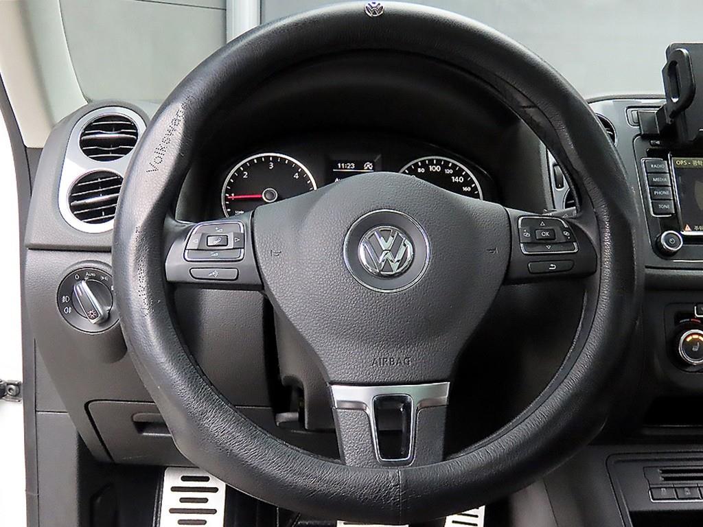 Volkswagen Tiguan - Vista 9