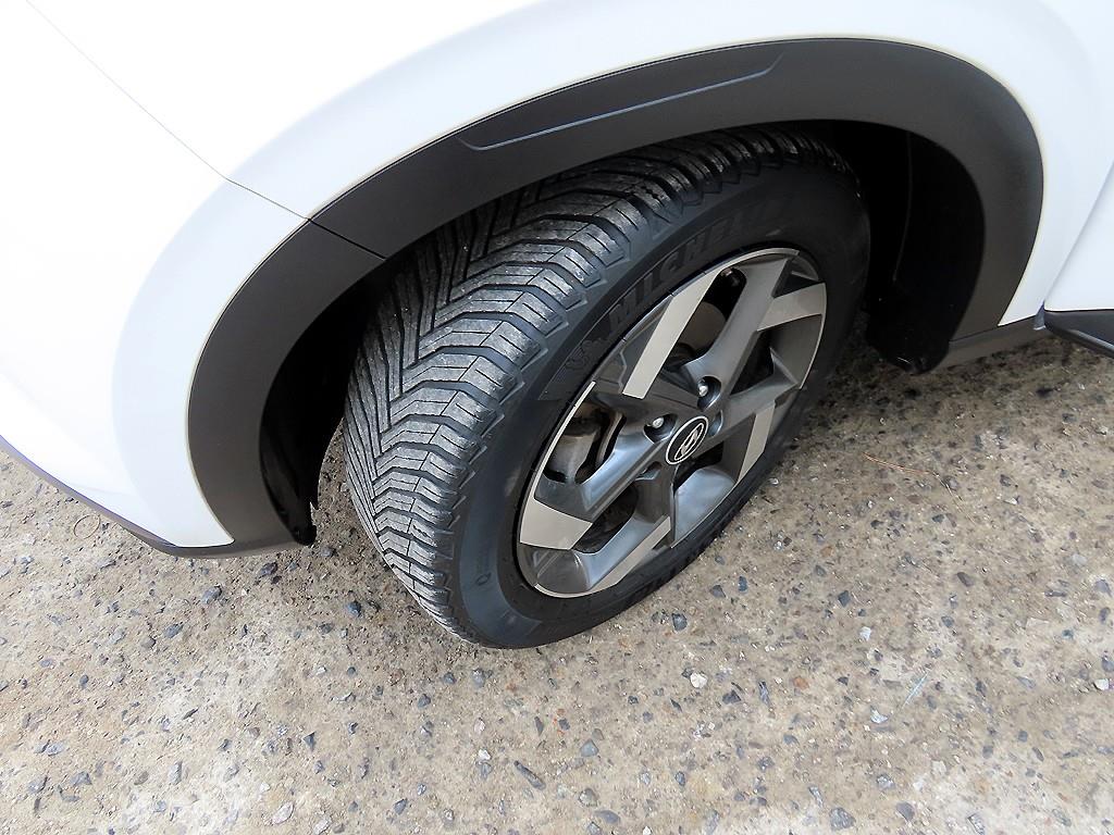 HYUNDAI Venue 2020 Blanco - Importación desde Corea - HF Imports Iquique - Foto 20