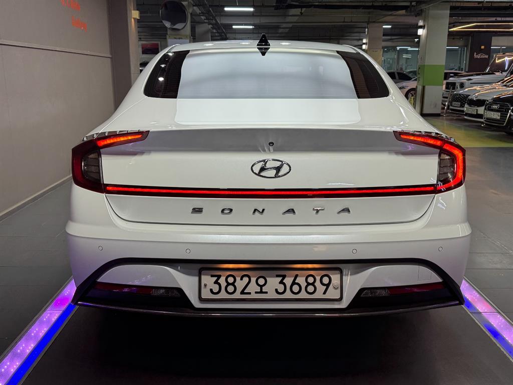 HYUNDAI Sonata - Vista 4