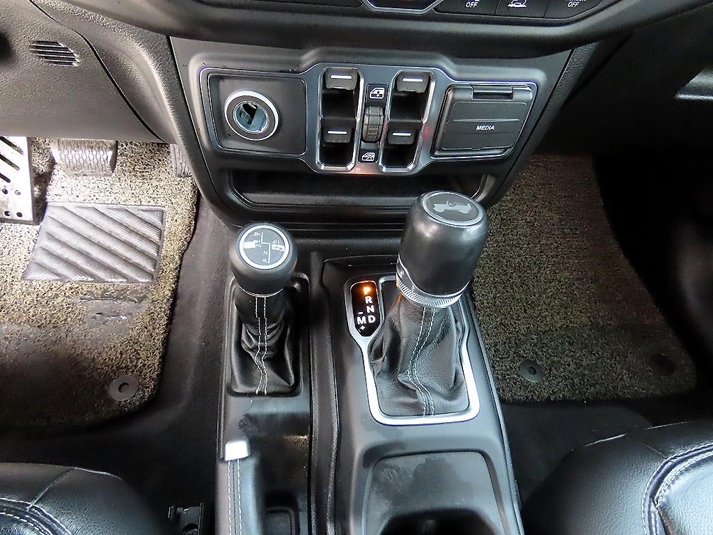 Jeep Wrangler - Vista 10