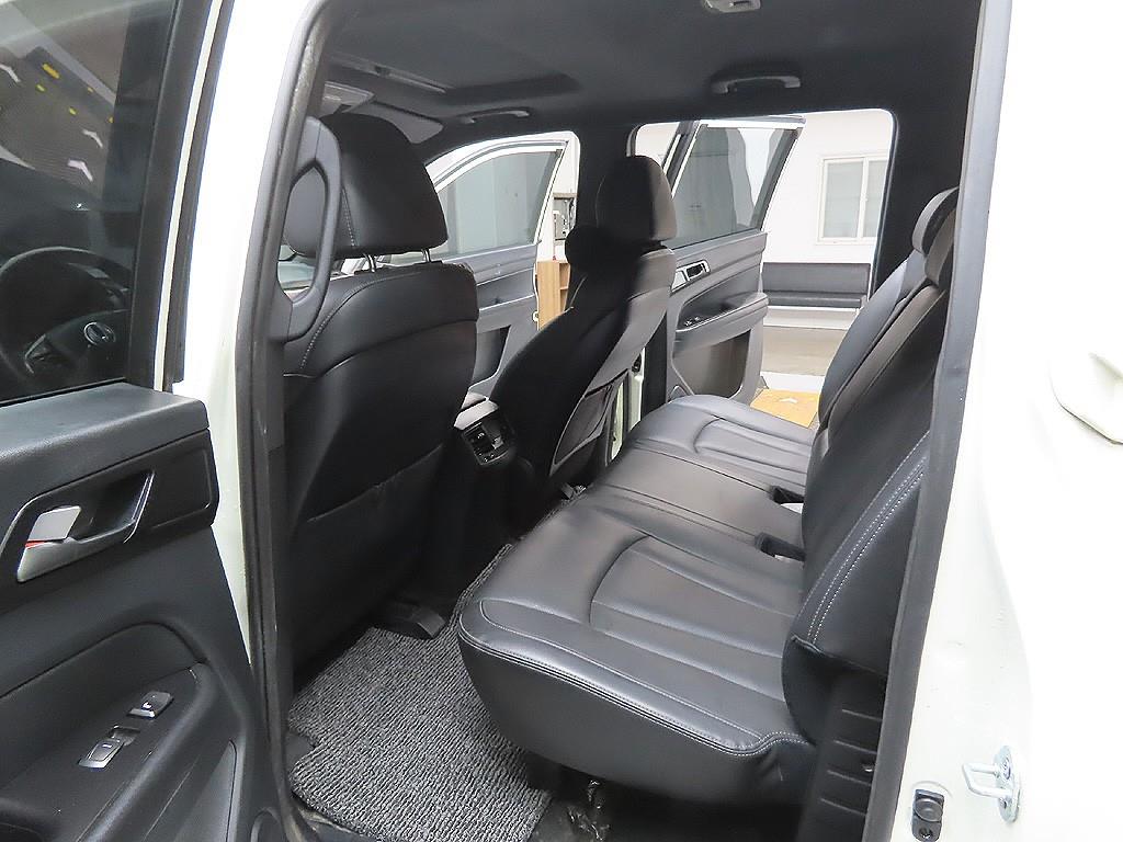 Ssangyong Rexton 2020 Blanco - Importación desde Corea - HF Imports Iquique - Foto 9