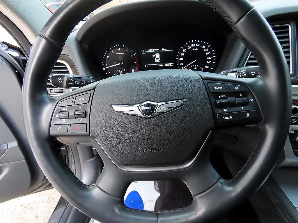 Genesis G80 - Vista 8