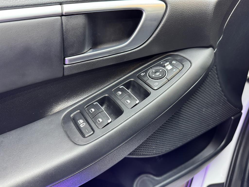 HYUNDAI Sonata - Vista 9