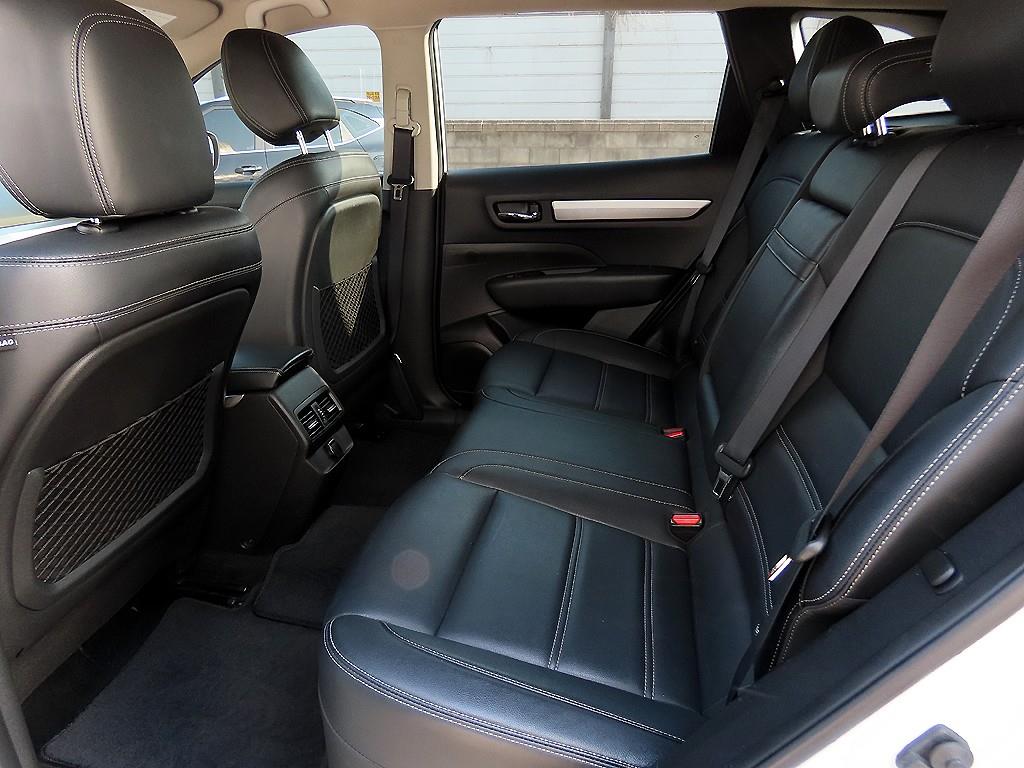 SAMSUNG QM6 - Vista 6