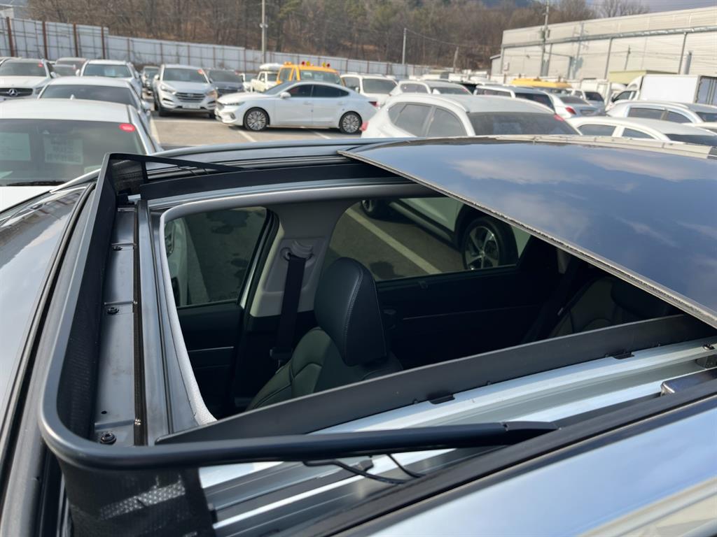 KIA Sorento - Vista 10