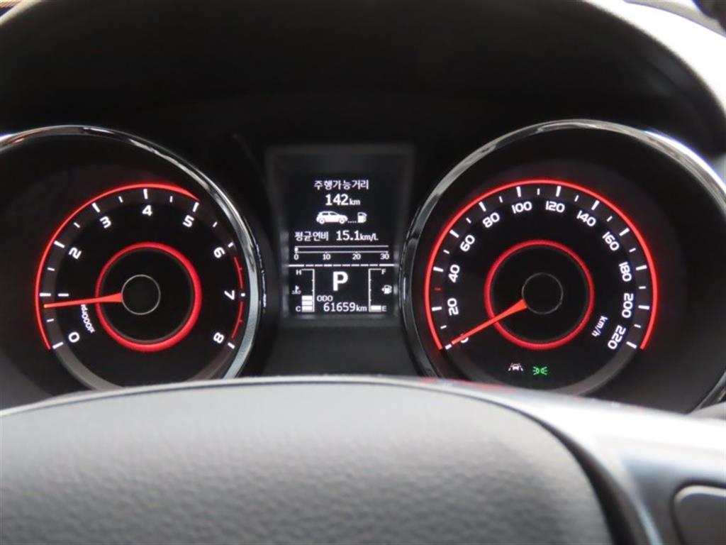 Ssangyong Tivoli - Vista 9