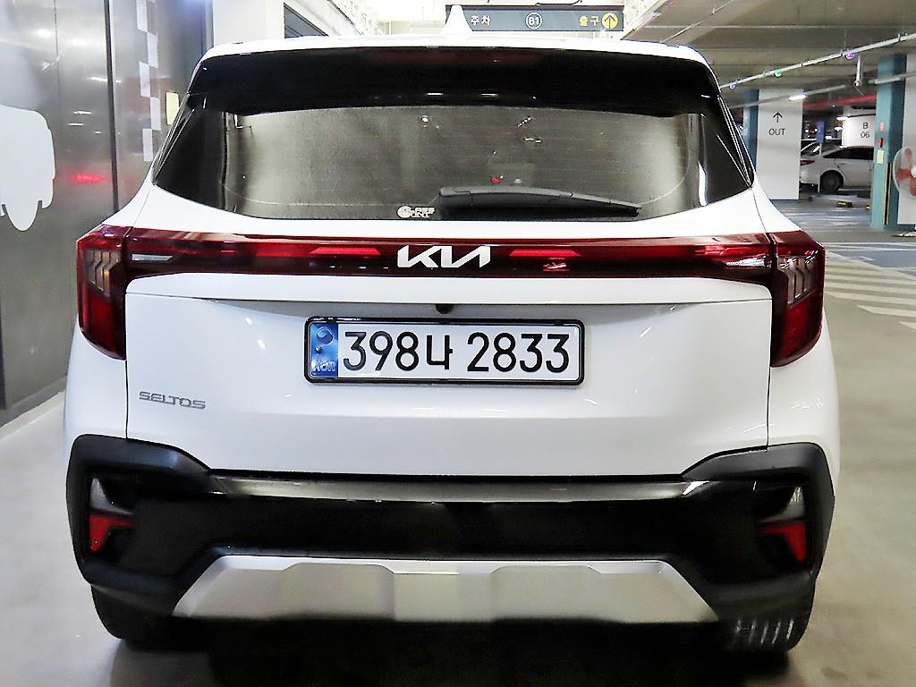 KIA Seltos - Vista 5