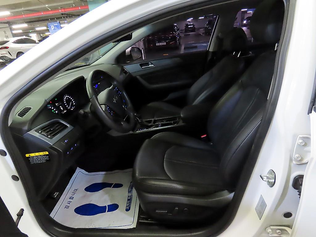 HYUNDAI Sonata - Vista 6