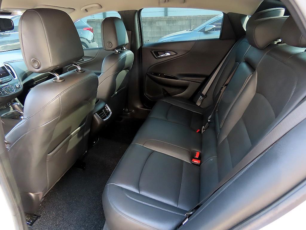 Chevrolet Malibu - Vista 6