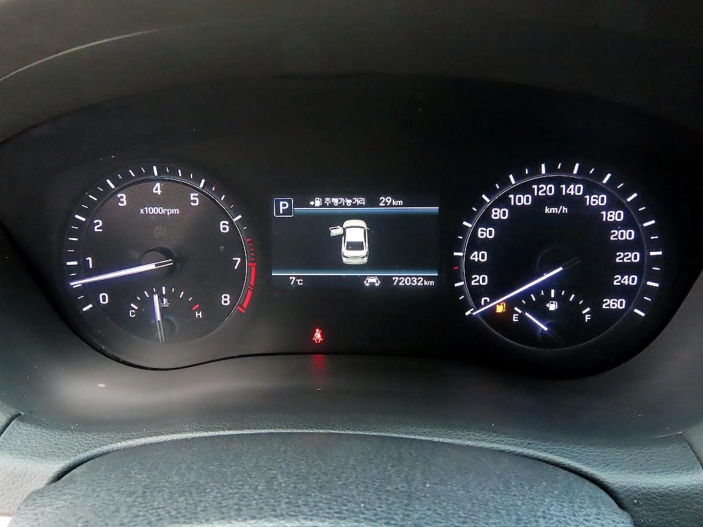 Genesis G80 - Vista 9