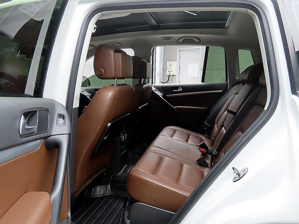 Volkswagen Tiguan - Vista 6