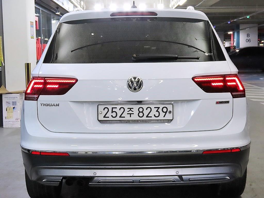 Volkswagen Tiguan - Vista 5