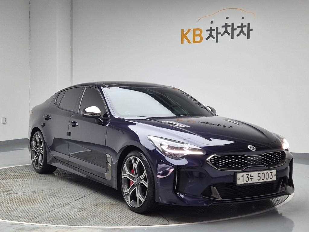 KIA Stinger - Vista 4
