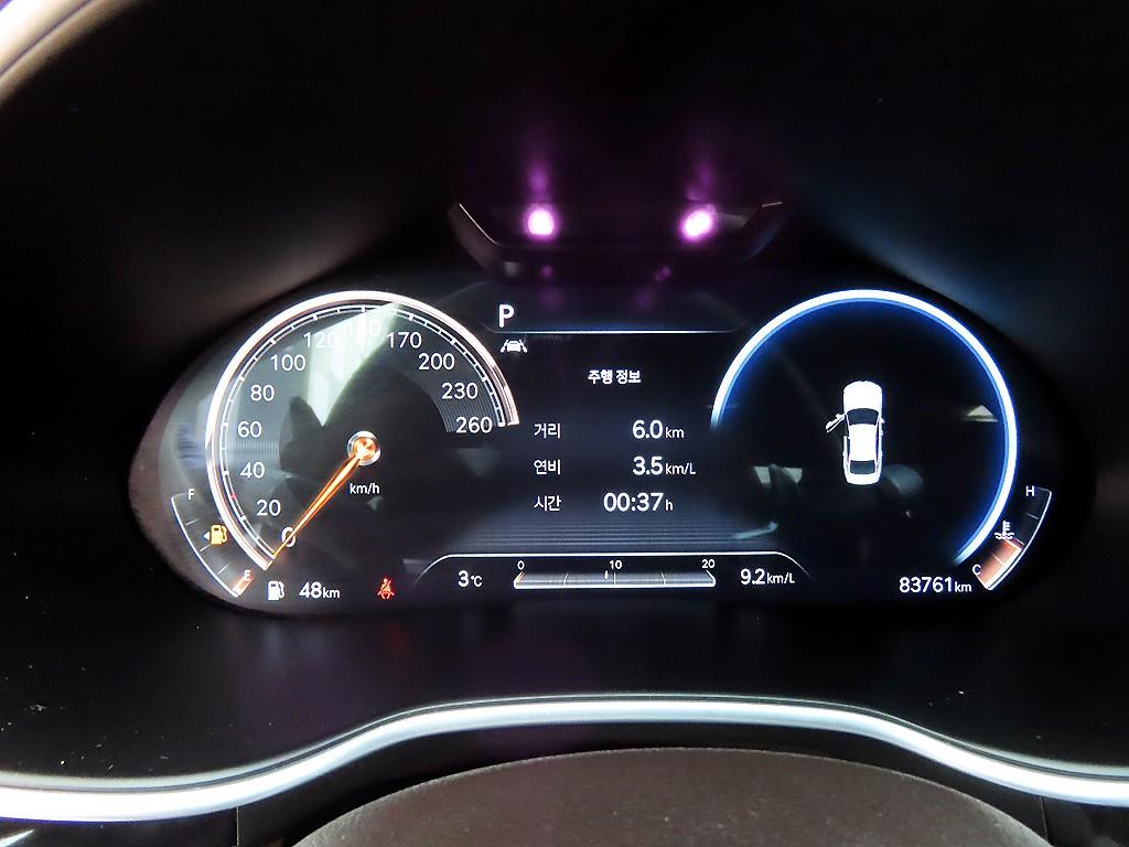 Genesis G80 - Vista 9