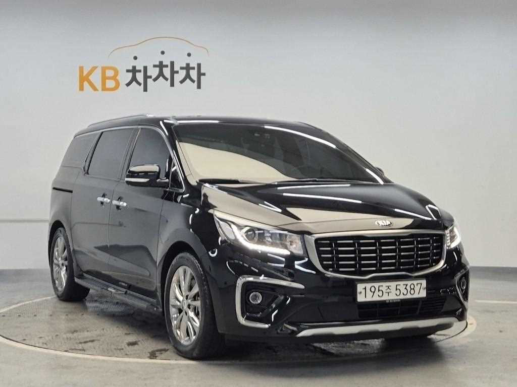 KIA Carnival - Vista 4