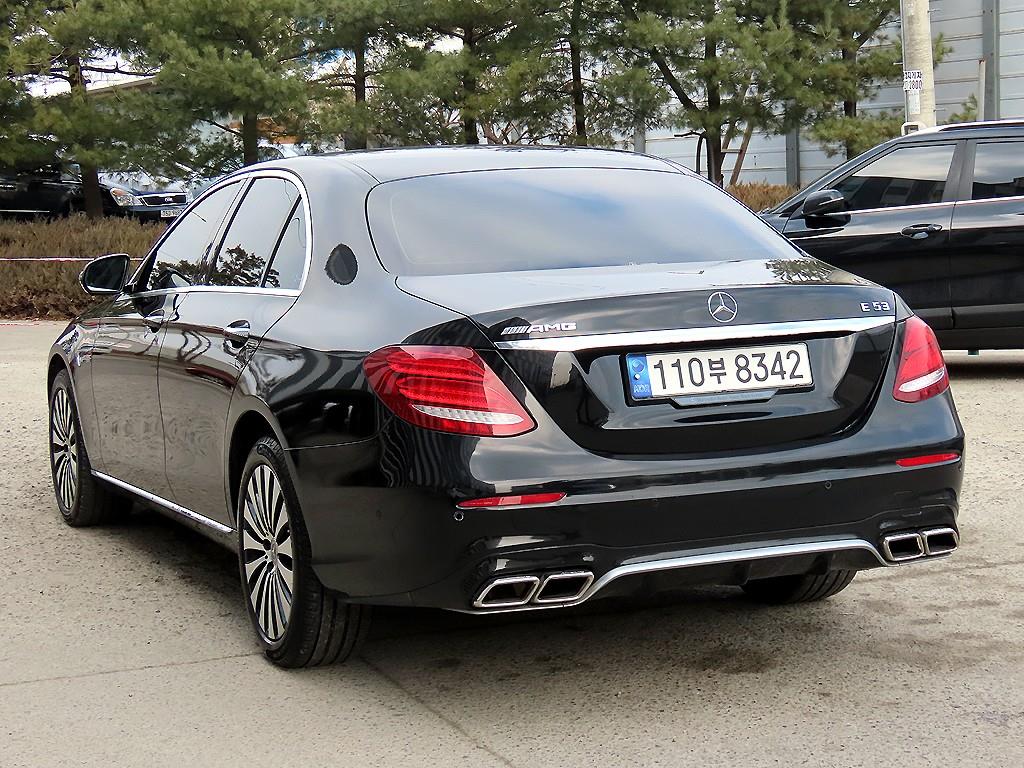 Mercedes Benz E class - Vista 3