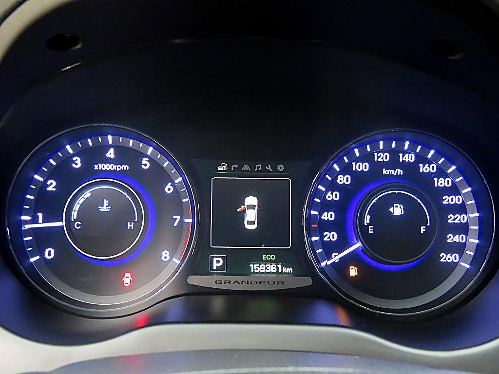 HYUNDAI Grandeur - Vista 8