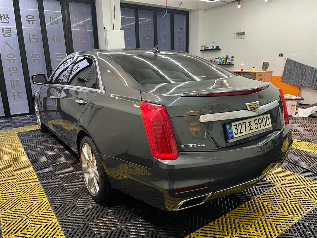 Cadillac CTS - Vista 5