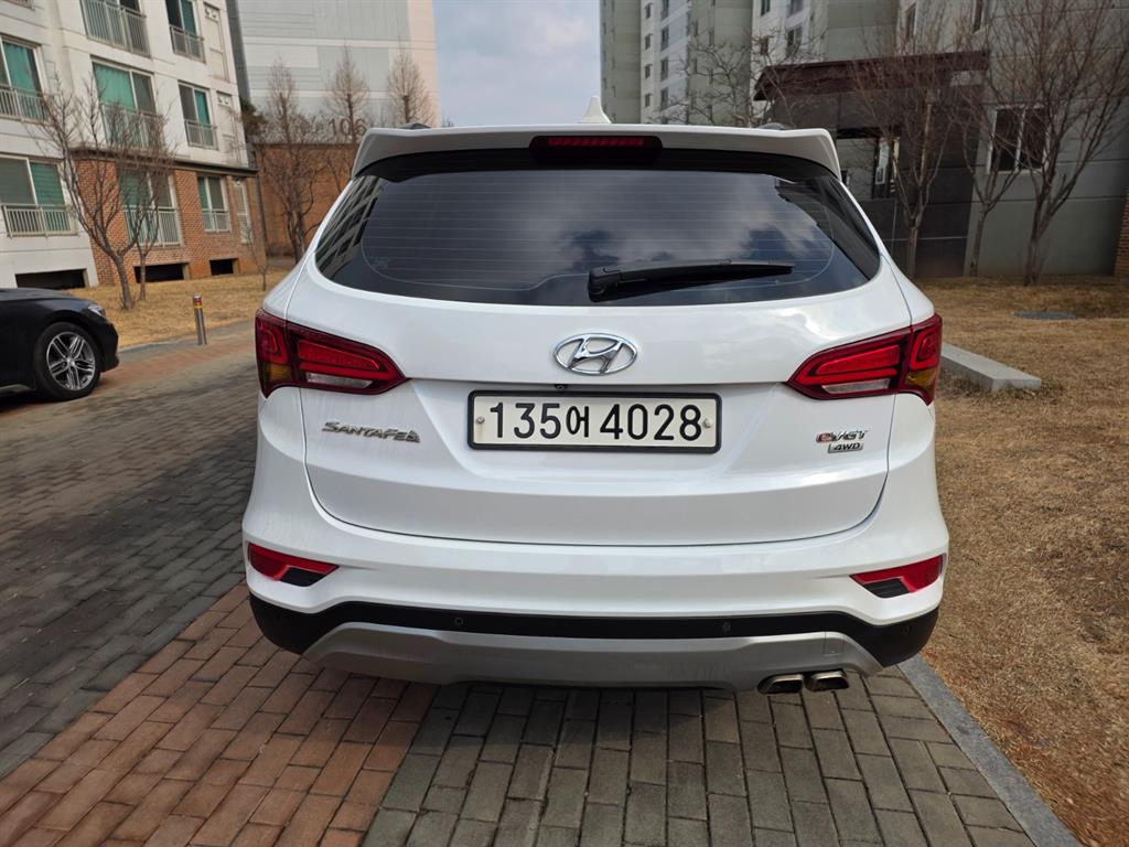 HYUNDAI Santa Fe - Vista 3