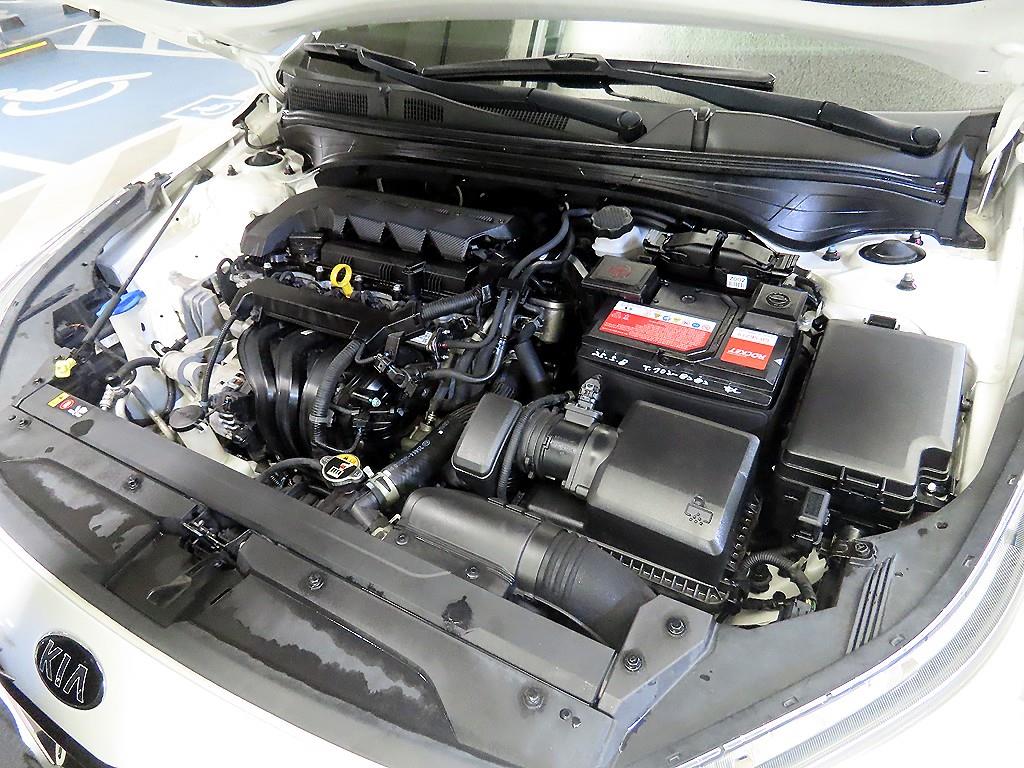 KIA K3 2019 Blanco - Importación desde Corea - HF Imports Iquique - Foto 18