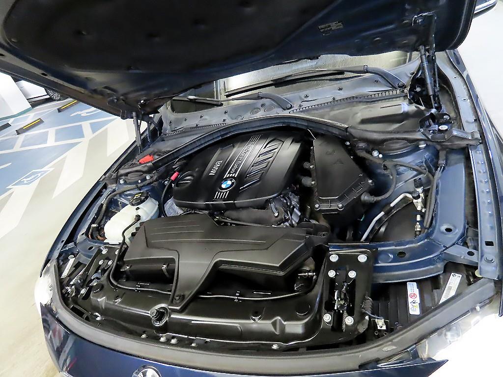 BMW 3 series 2014 Azul - Importación desde Corea - HF Imports Iquique - Foto 19