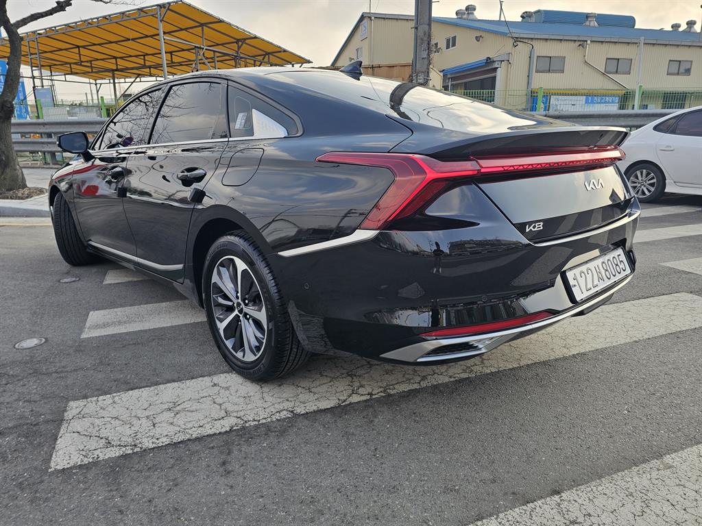 KIA K8 - Vista 4