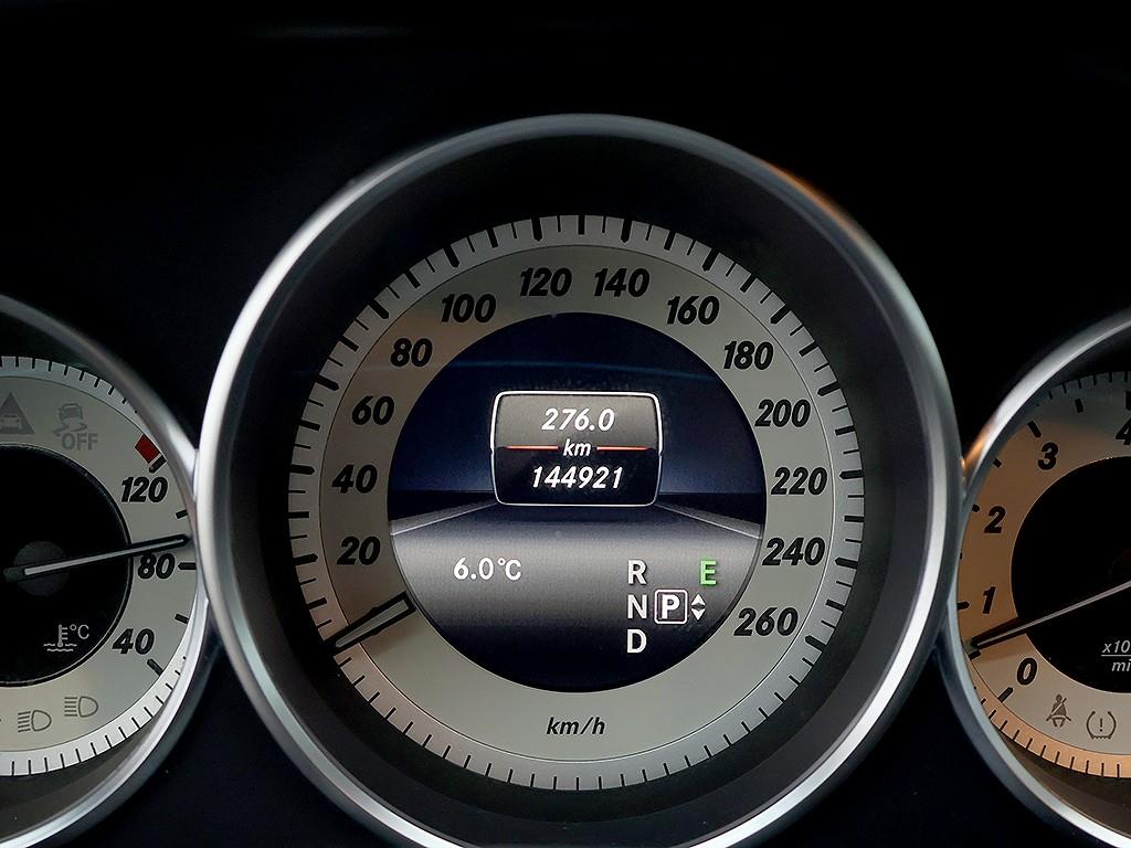 Mercedes Benz CLS Class - Vista 11