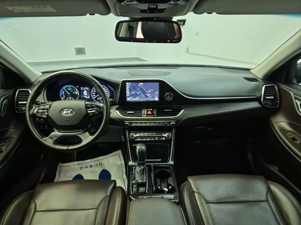 HYUNDAI Grandeur - Vista 7