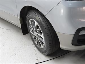 HYUNDAI Starex - Vista 10