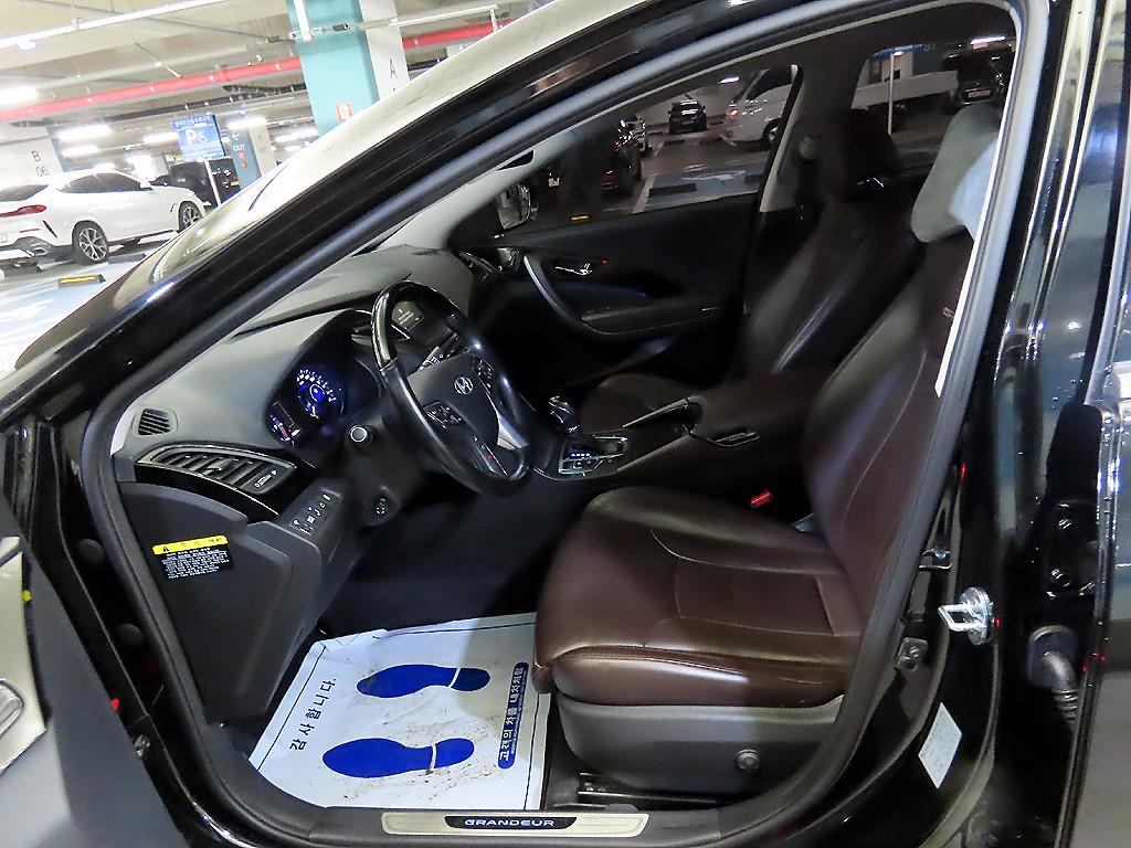 HYUNDAI Grandeur - Vista 6