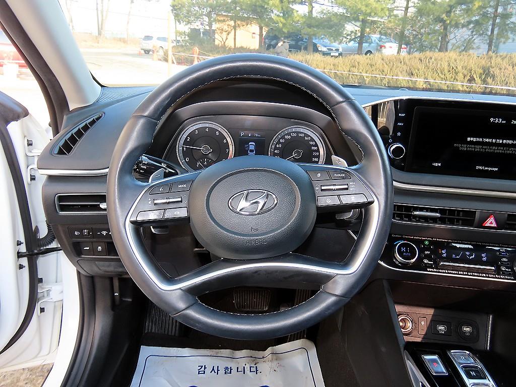 HYUNDAI Sonata - Vista 9