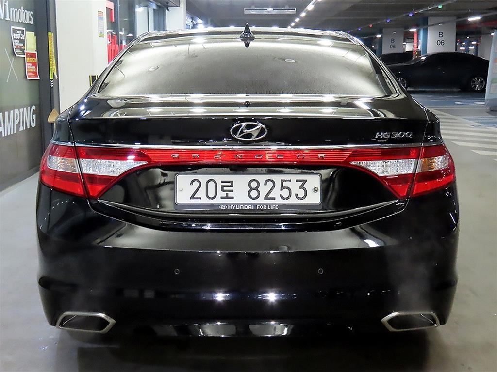 HYUNDAI Grandeur - Vista 5