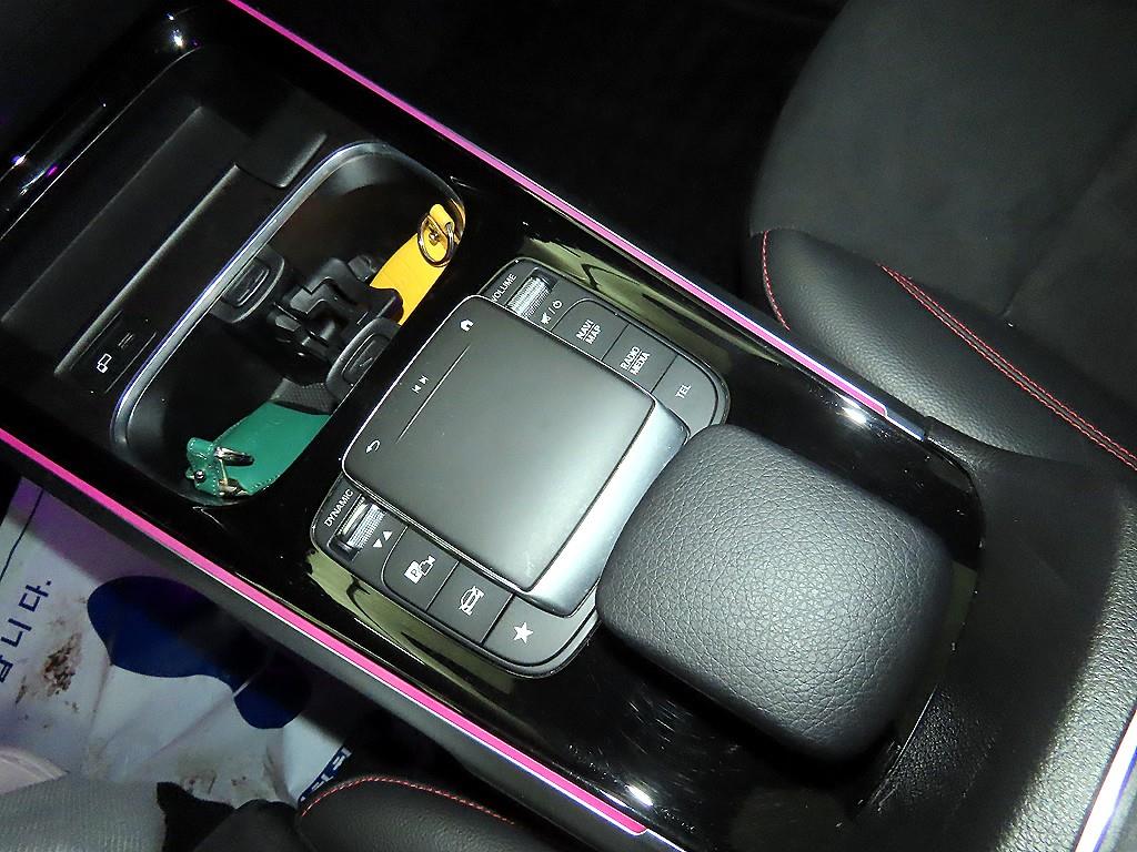 Mercedes Benz GLB Class 2022 Blanco - Importación desde Corea - HF Imports Iquique - Foto 13