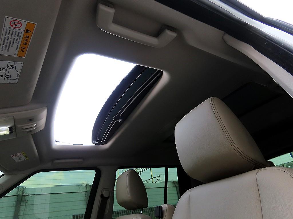 Land Rover Discovery 2013 Blanco - Importación desde Corea - HF Imports Iquique - Foto 17