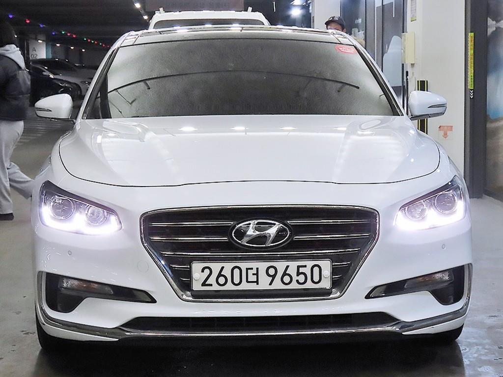 HYUNDAI Grandeur - Vista 2