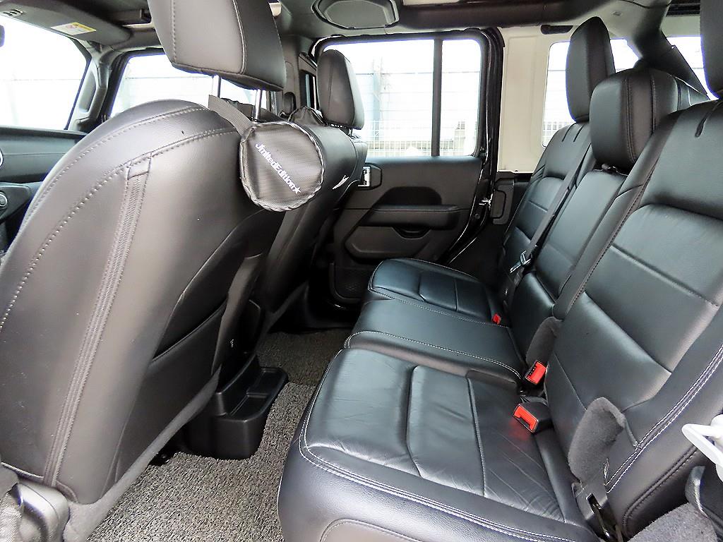 Jeep Wrangler - Vista 6