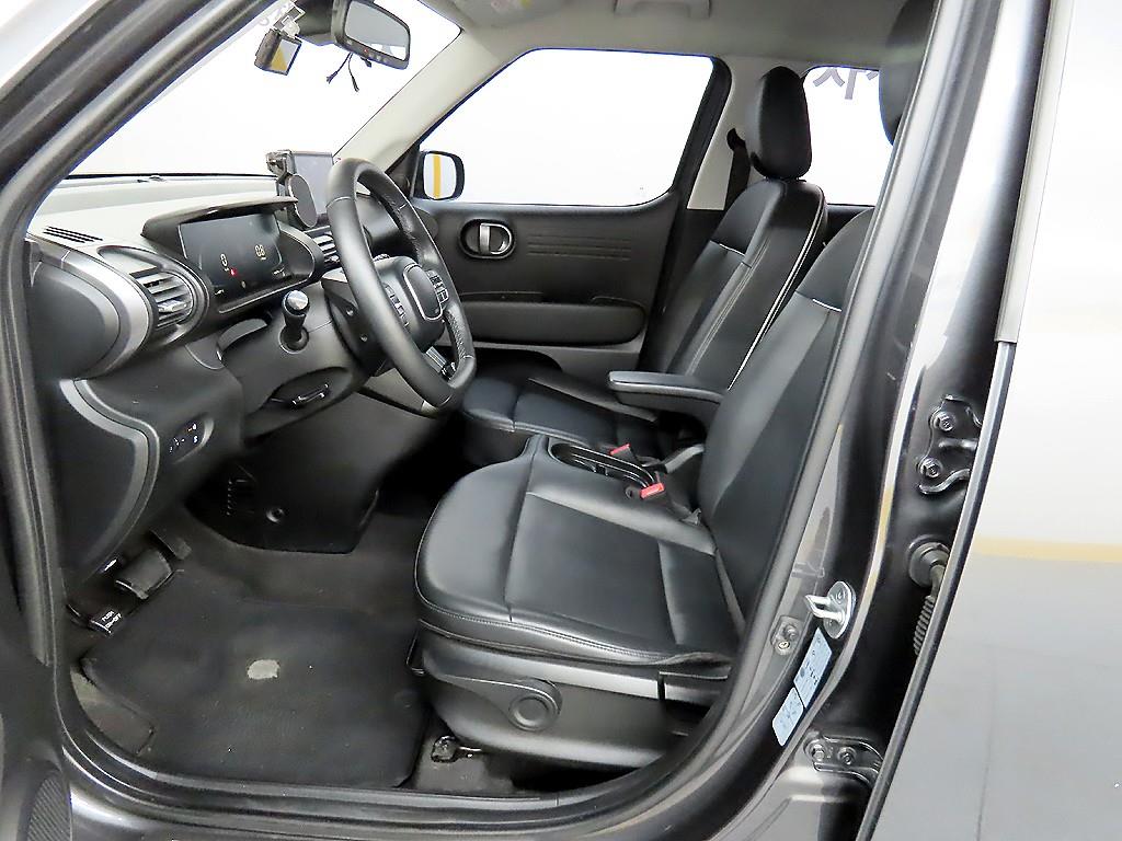 HYUNDAI Casper - Vista 5