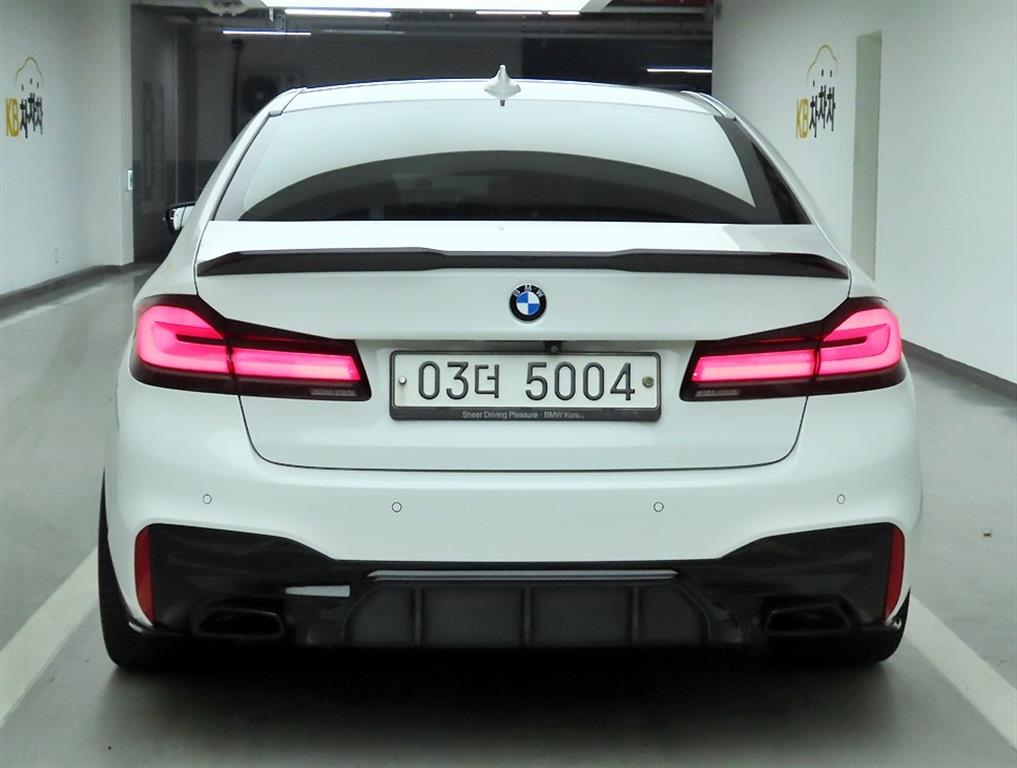 BMW 5 Series - Vista 3