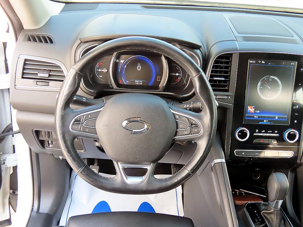 SAMSUNG QM6 - Vista 8