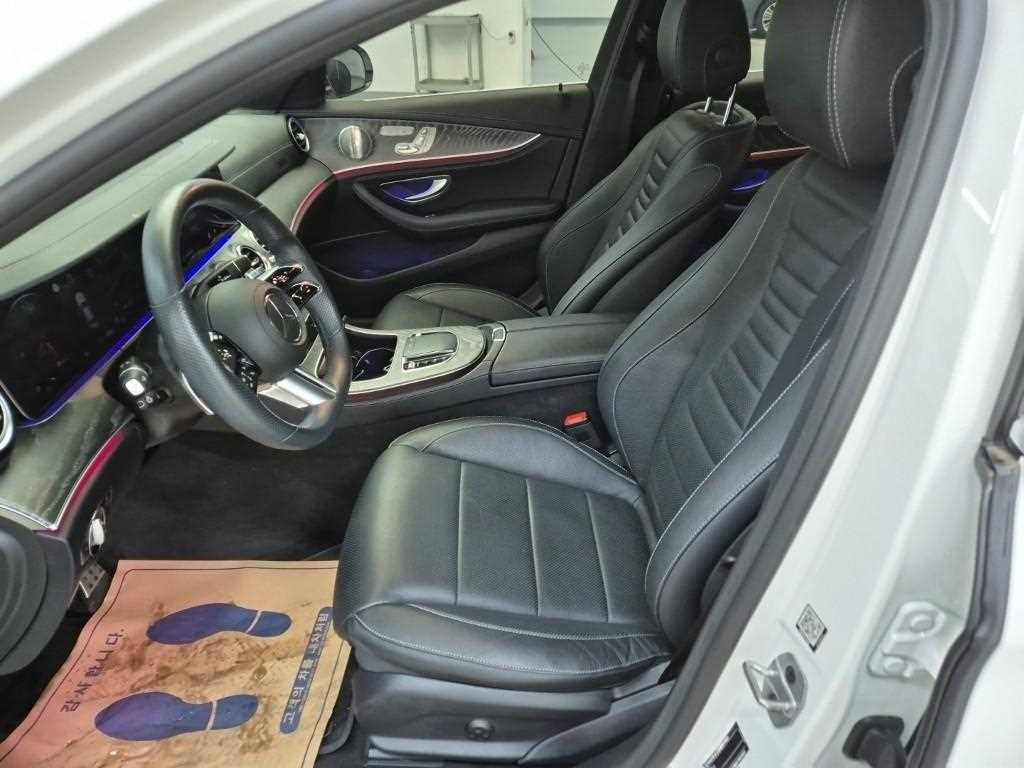 Mercedes Benz E class - Vista 11