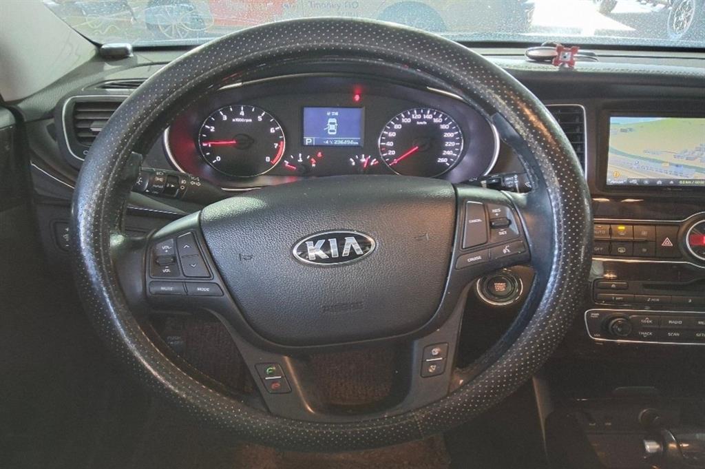KIA K7 - Vista 4