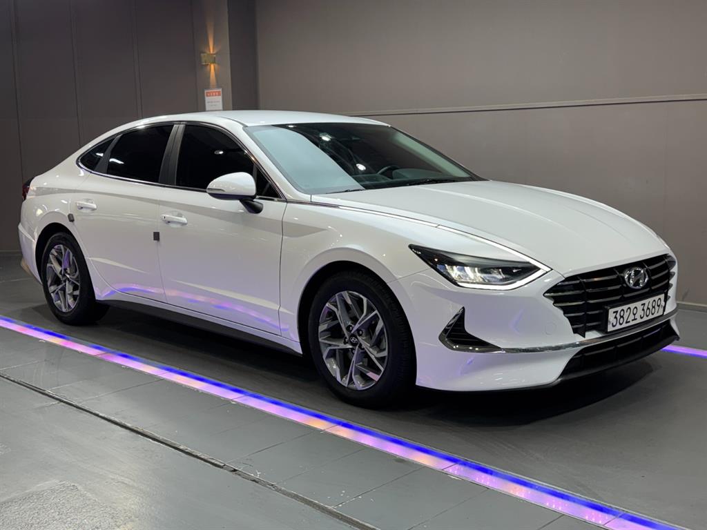 HYUNDAI Sonata - Vista 2