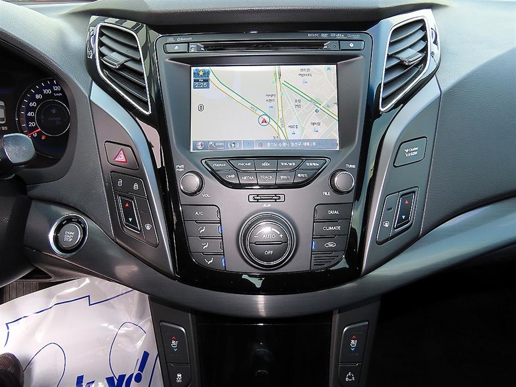 HYUNDAI i40 2012 Gris - Importación desde Corea - HF Imports Iquique - Foto 13