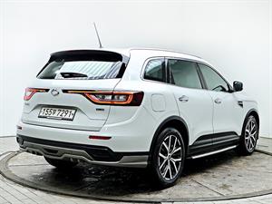 SAMSUNG QM6 - Vista 8