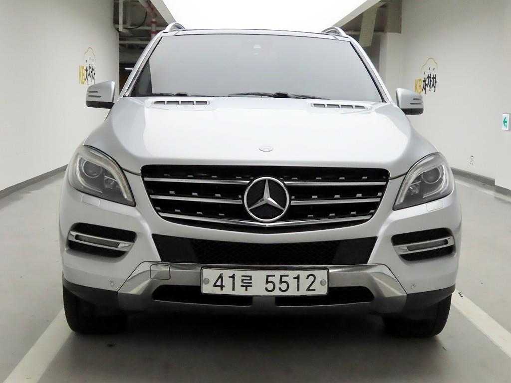 Mercedes Benz M Class - Vista 2