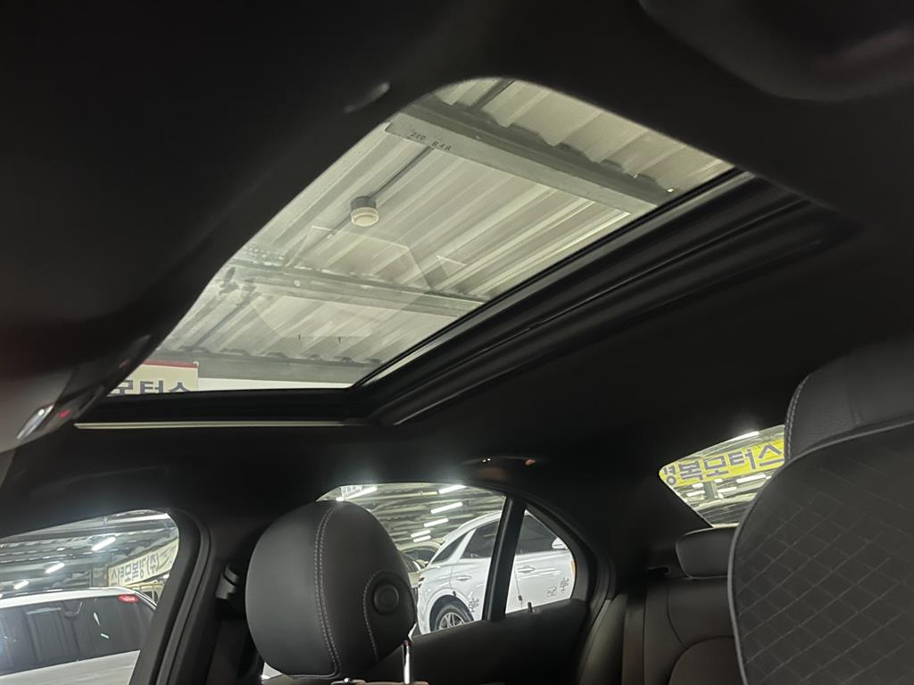 Mercedes Benz C Class 2021 Blanco - Importación desde Corea - HF Imports Iquique - Foto 16