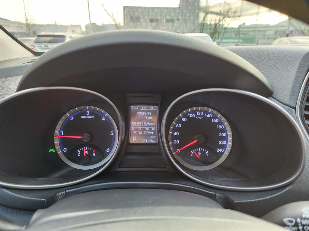 HYUNDAI Santa Fe - Vista 9