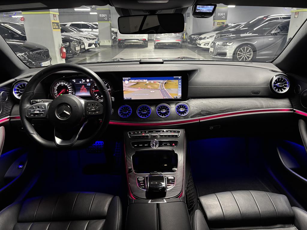 Mercedes Benz E class - Vista 5