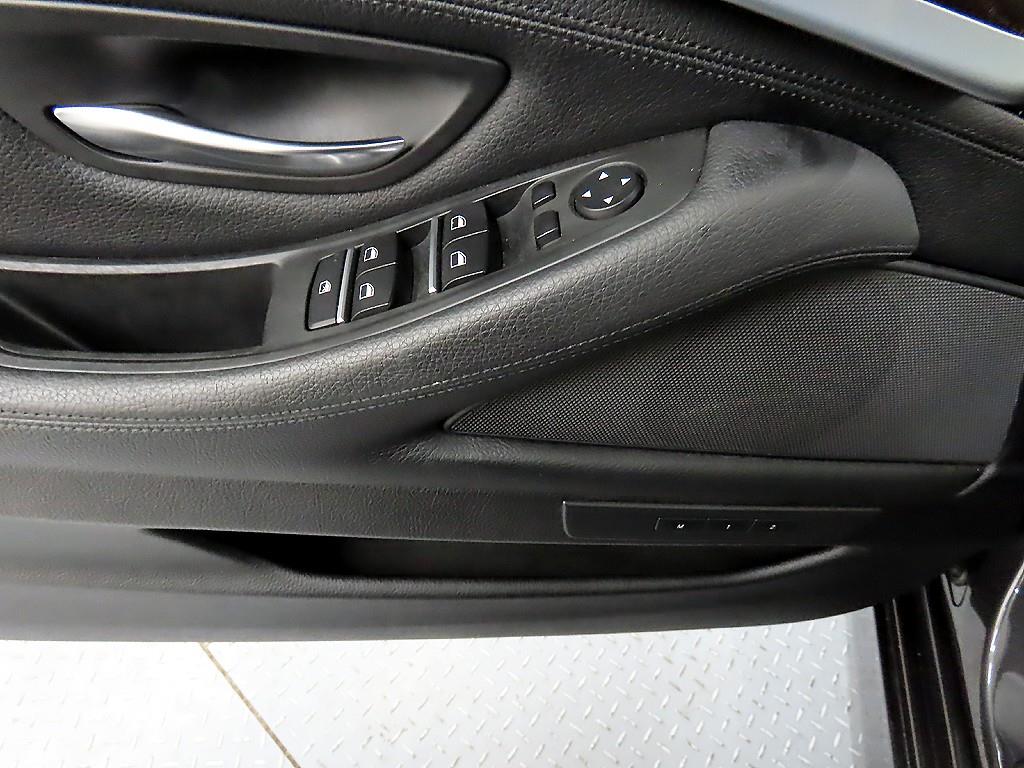 BMW 5 Series - Vista 11