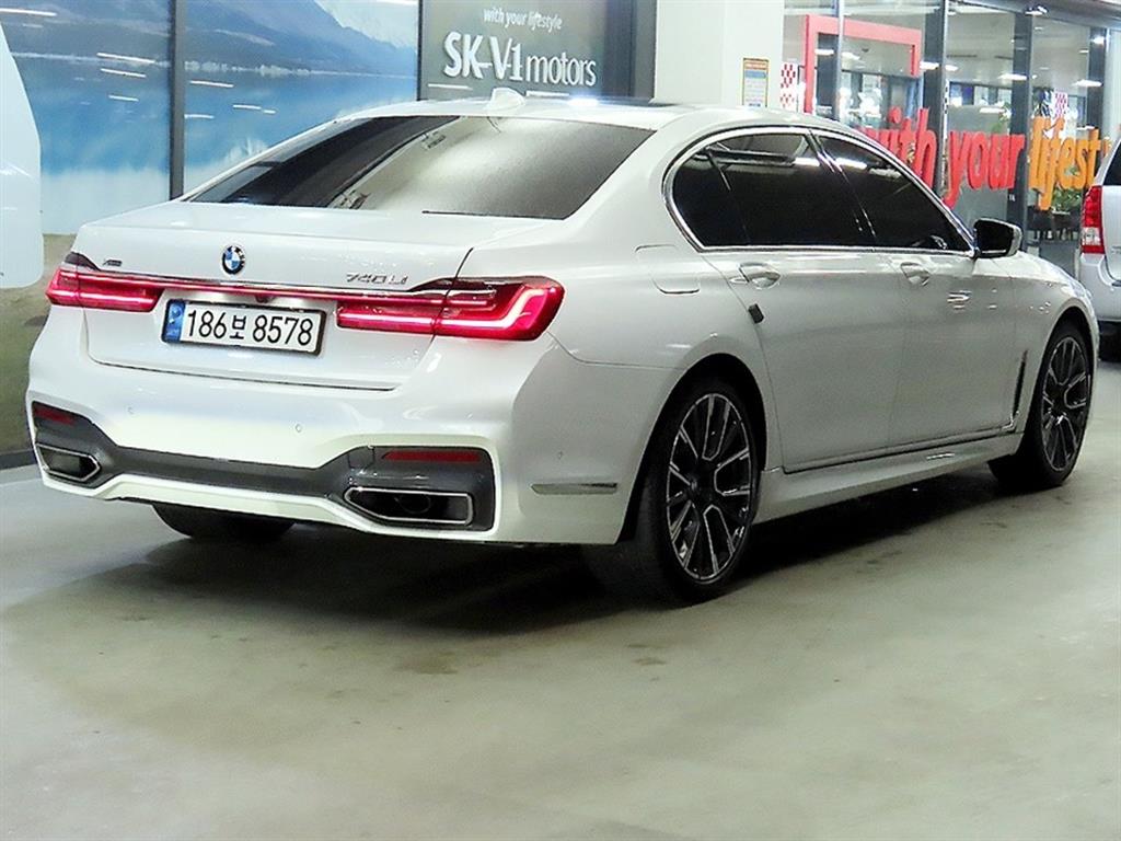 BMW 7 Series - Vista 4